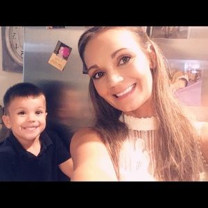 Meet your Posher, Casey